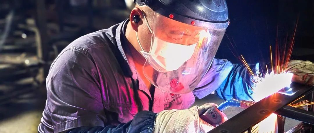 战高温抗酷暑致敬挥汗如雨的淮海人